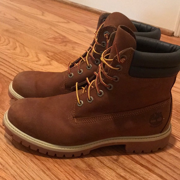 BARELY WORN TIMBERLAND BOOTS SIZE 10 - Picture 1 of 5